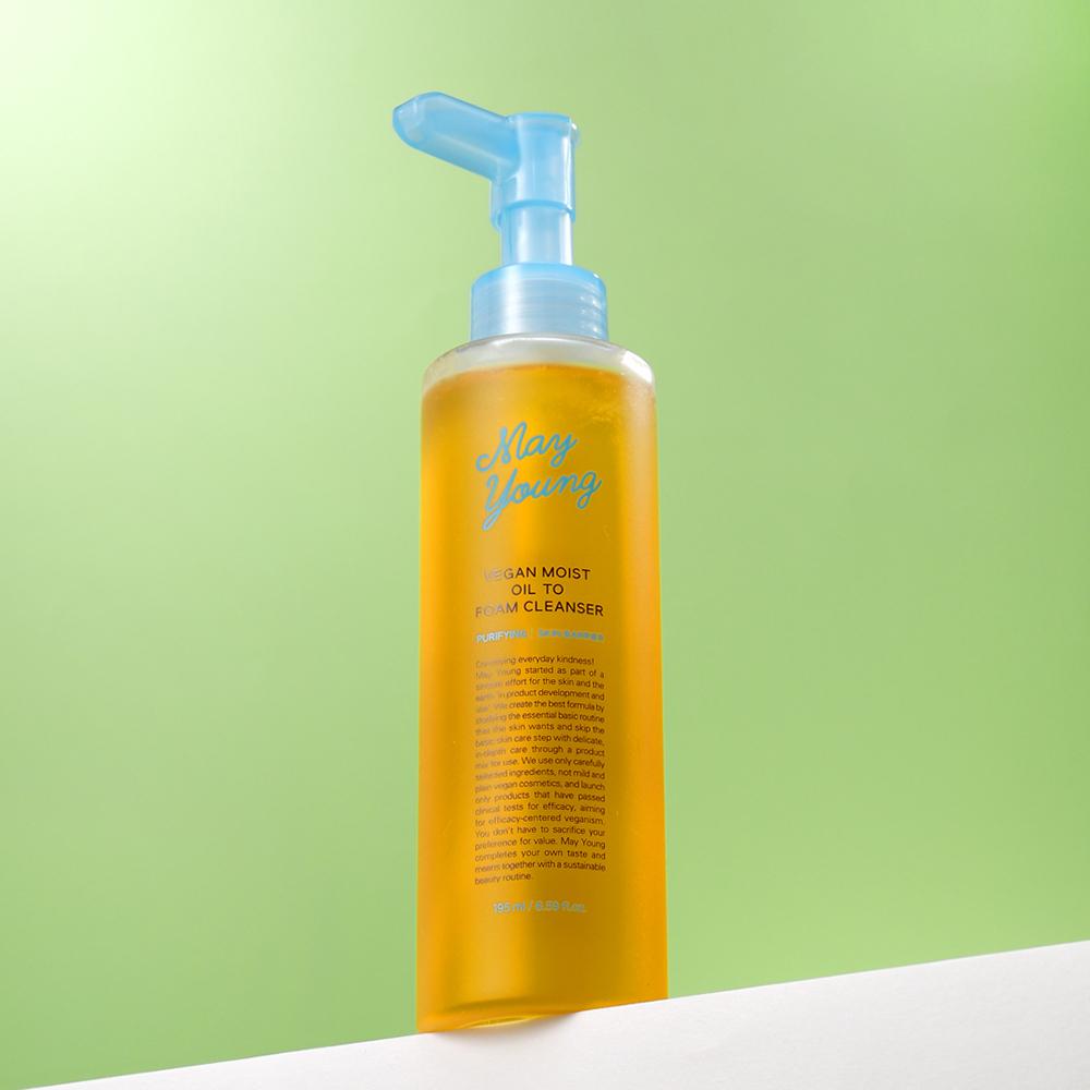 Vegan Moist Oil To Foam Cleanser