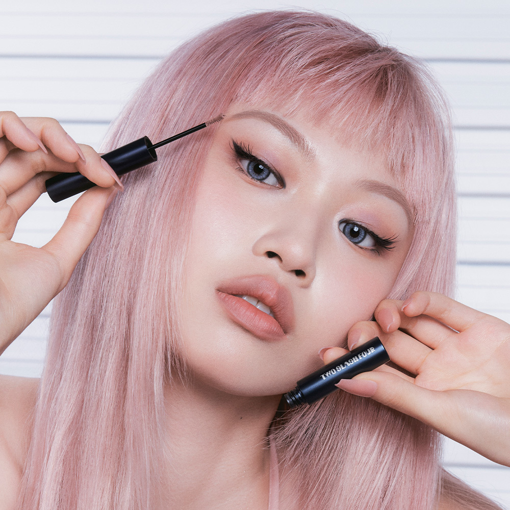 TWOSLASHFOUR シャイニングブロウカラーカラ(3色) | OLIVE YOUNG Global