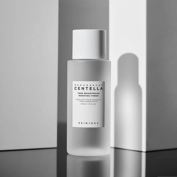 SKIN1004 Madagascar Centella Tone Brightening Boosting Toner 210ml
