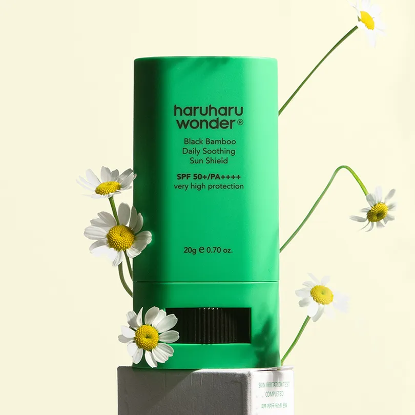 Black Bamboo Daily Soothing Sun Shield
