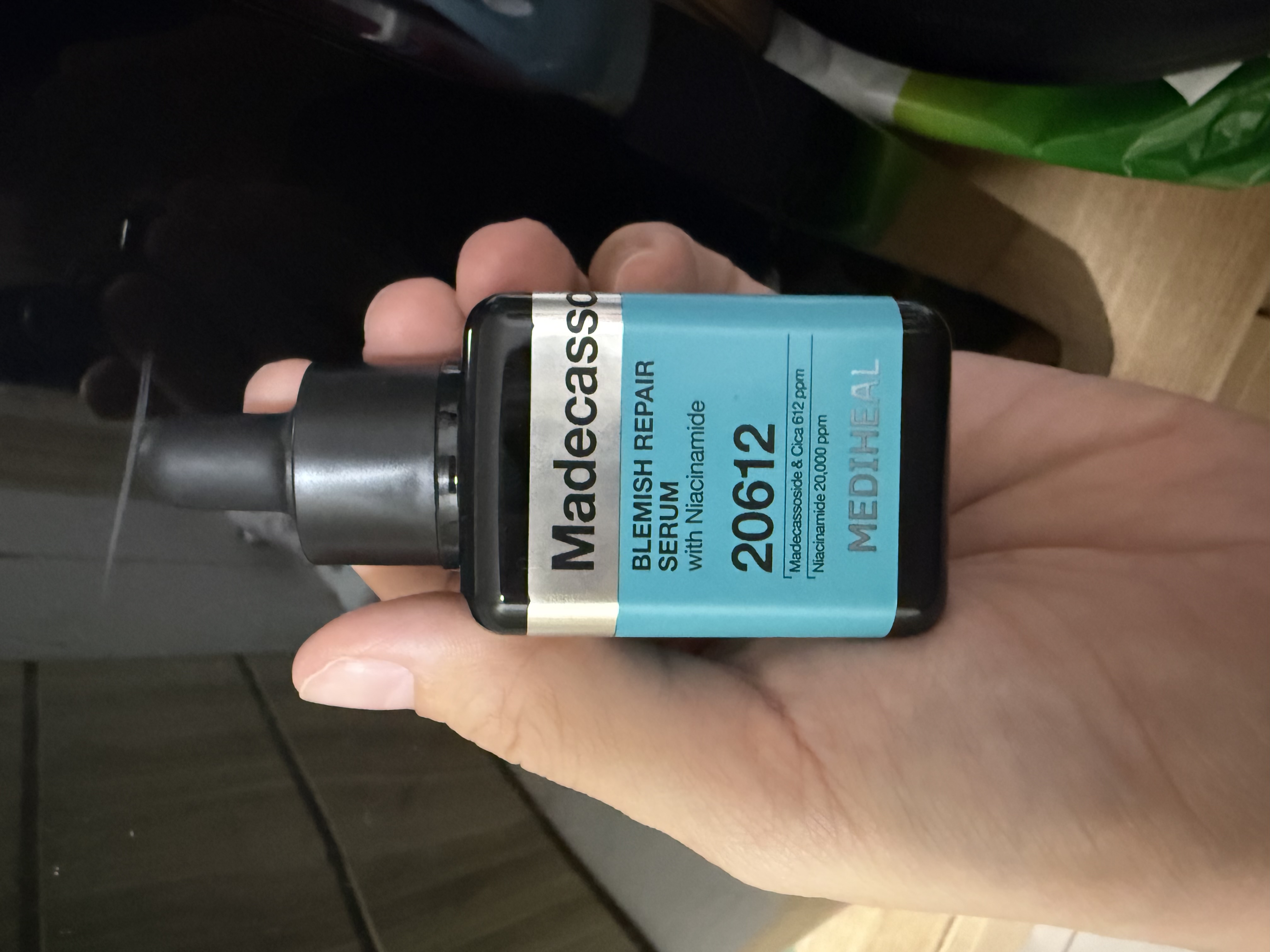 MEDIHEAL Madecassoside Blemish Repair Serum 40ml x2 Exclusive Gift