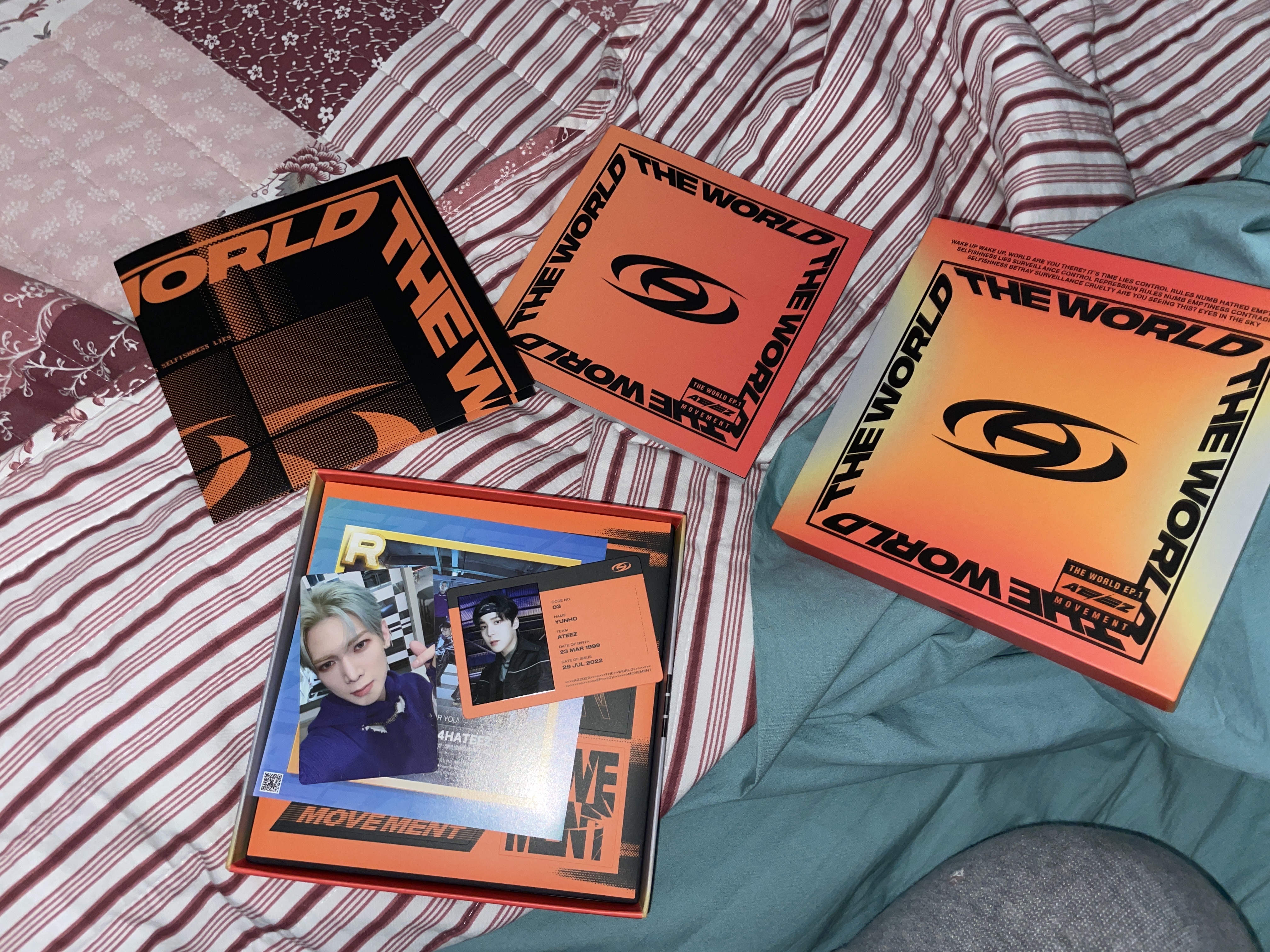 無作為] ATEEZ - THE WORLD EP.1 : MOVEMENT | OLIVE YOUNG Global