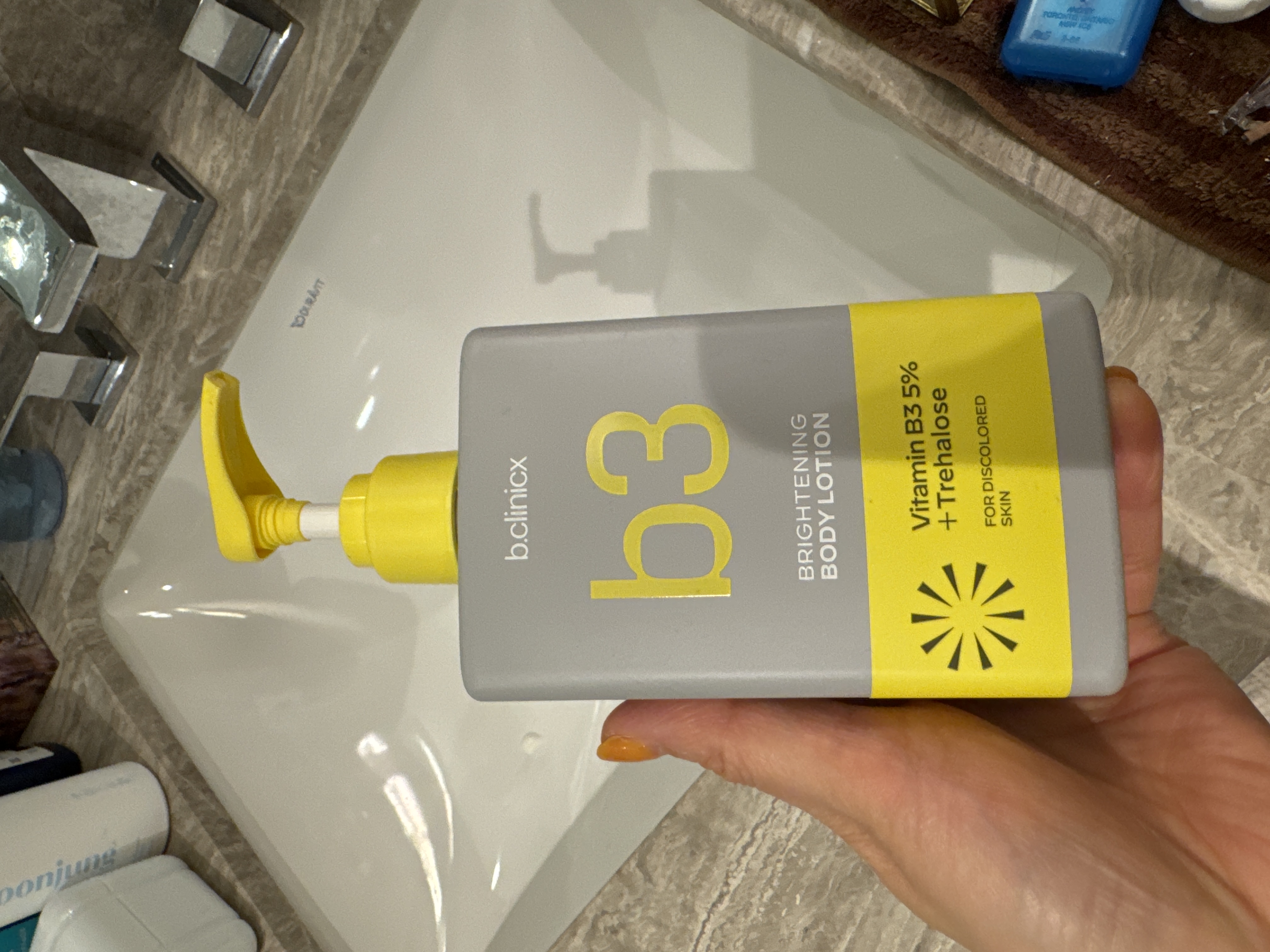 ☆2024 Awards☆ b.clinicx b3 Brightening Body Lotion 300ml