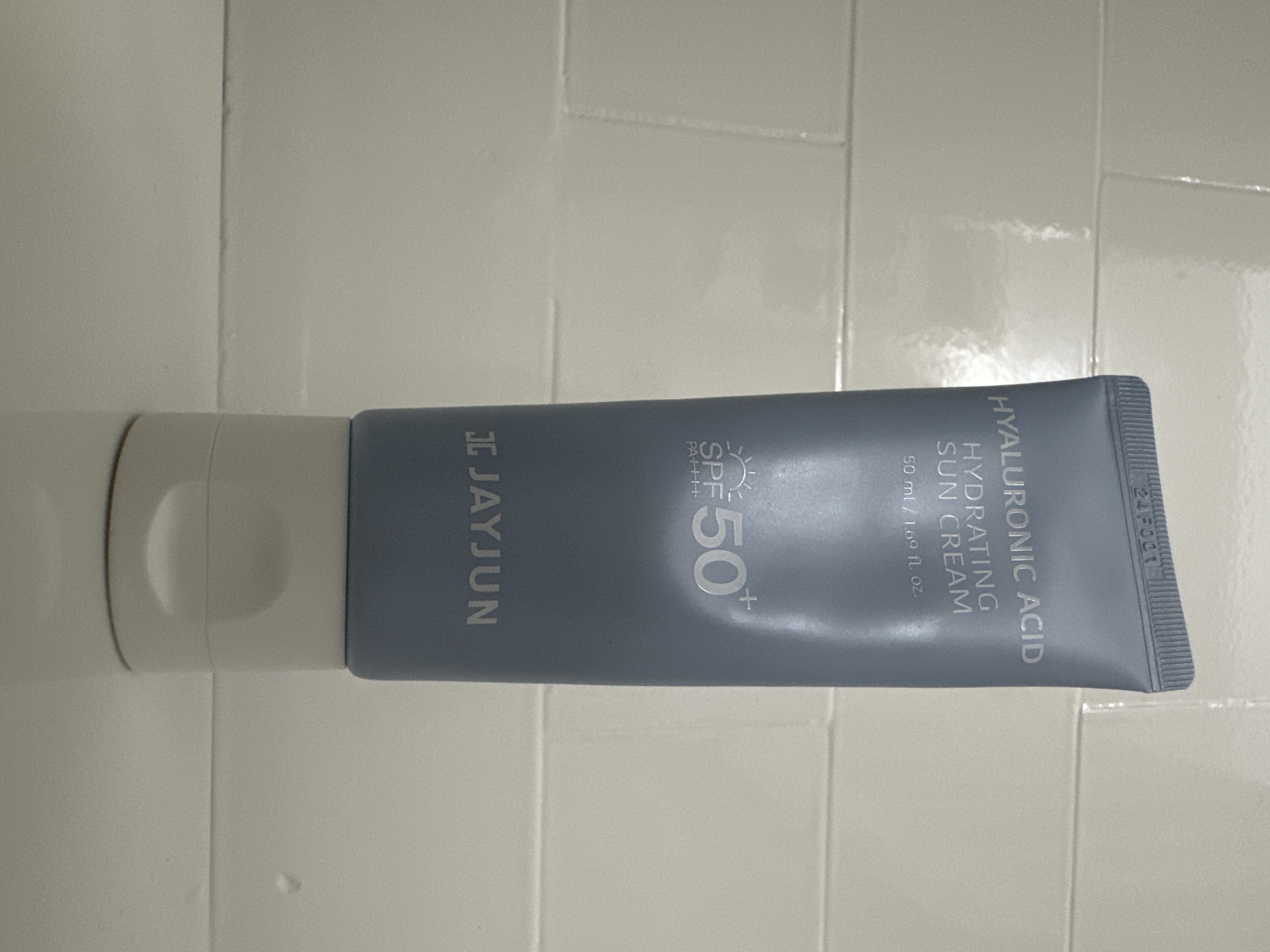 JAYJUN ヒアルロン酸ハイドレーティング日焼け止め 50ml+10ml | OLIVE