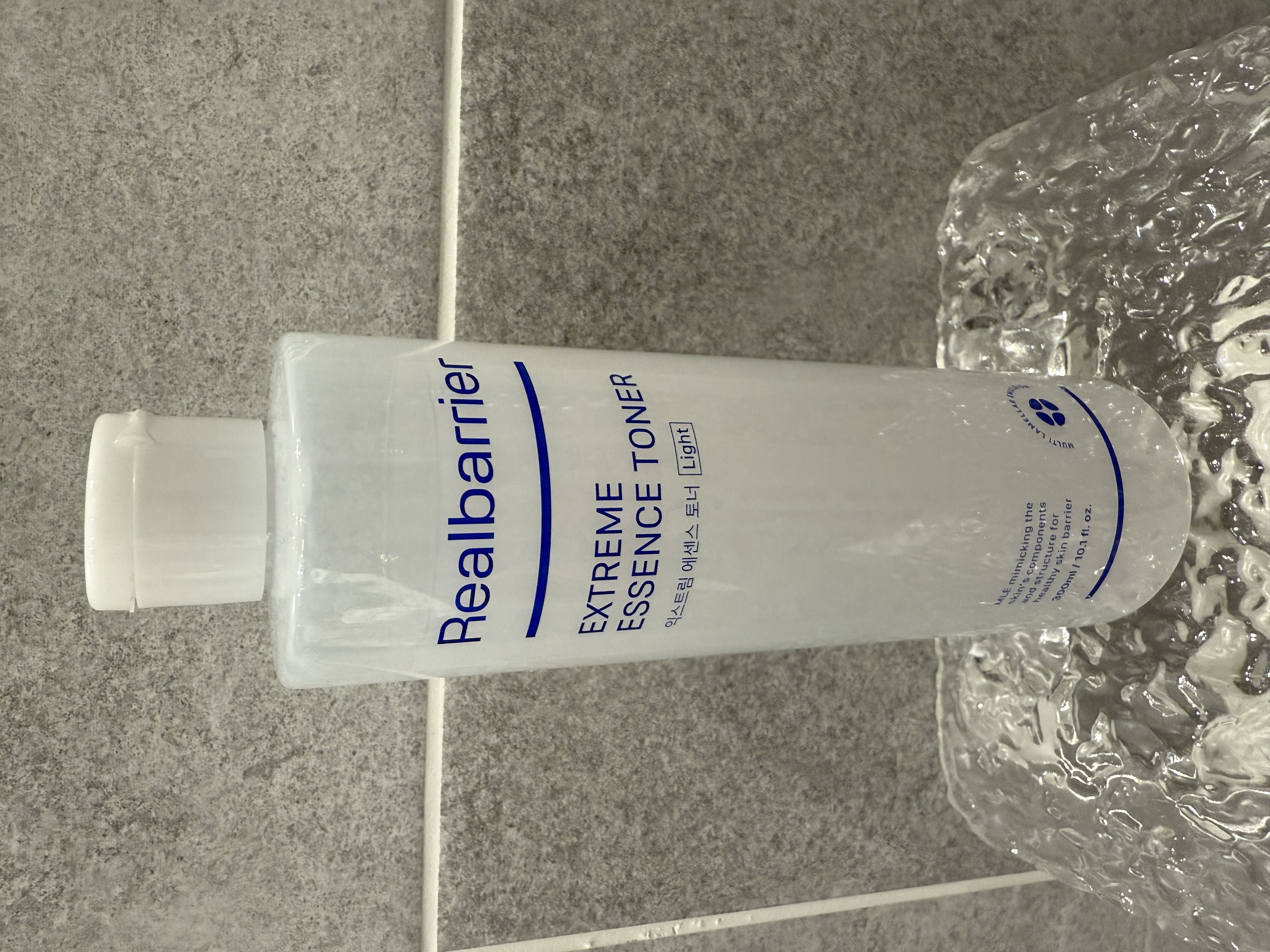 Real Barrier エクストリームエッセンストナーライト 300ml 企画 (+