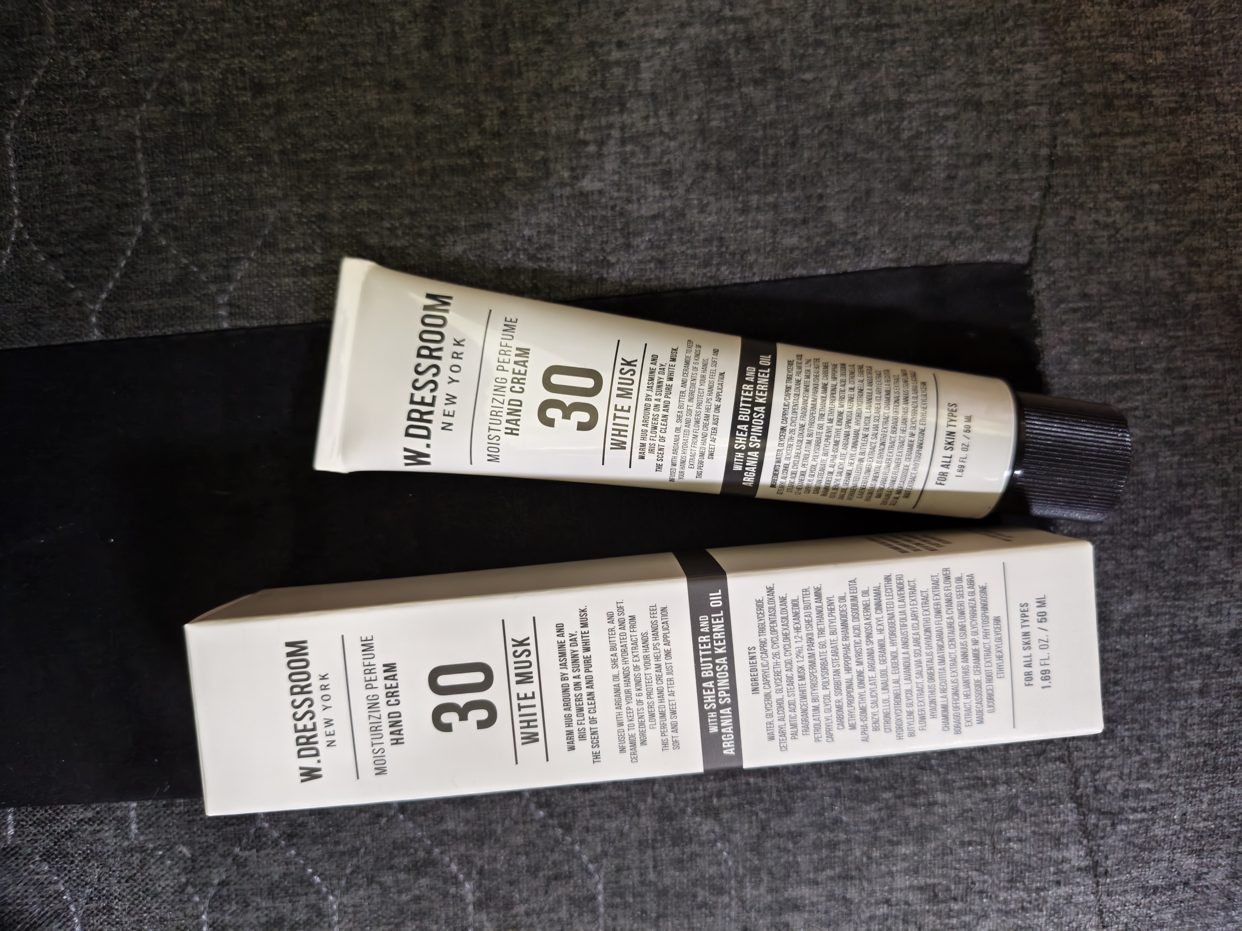 W.DRESSROOM パフュームハンドクリームNo.30ホワイトムスク | OLIVE
