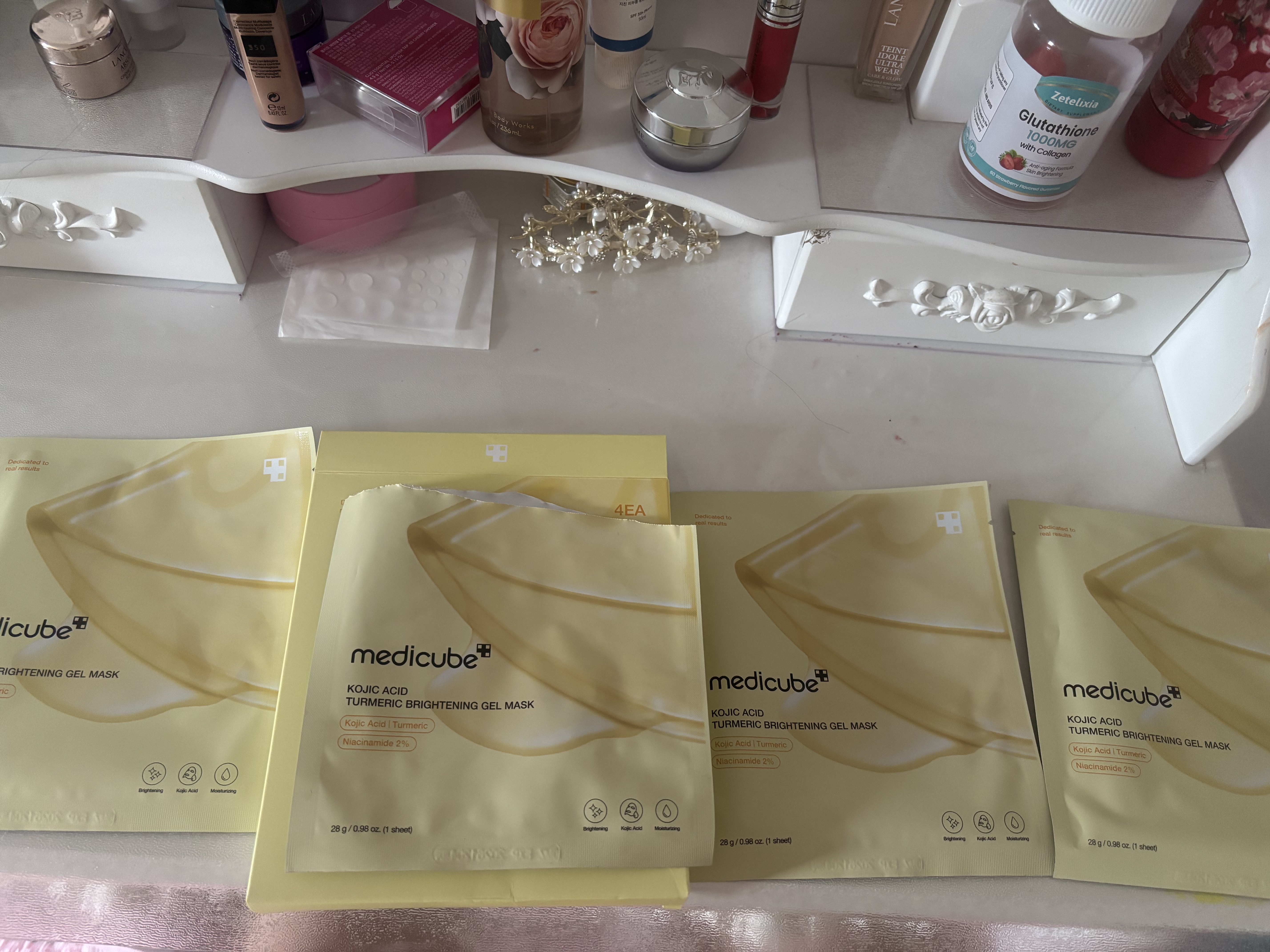 Medicube Gelmaske Mit Kojic Acid & Kurkuma – 4 Stück, Für Strahlende Haut, Feuchtigkeit & Elastizität