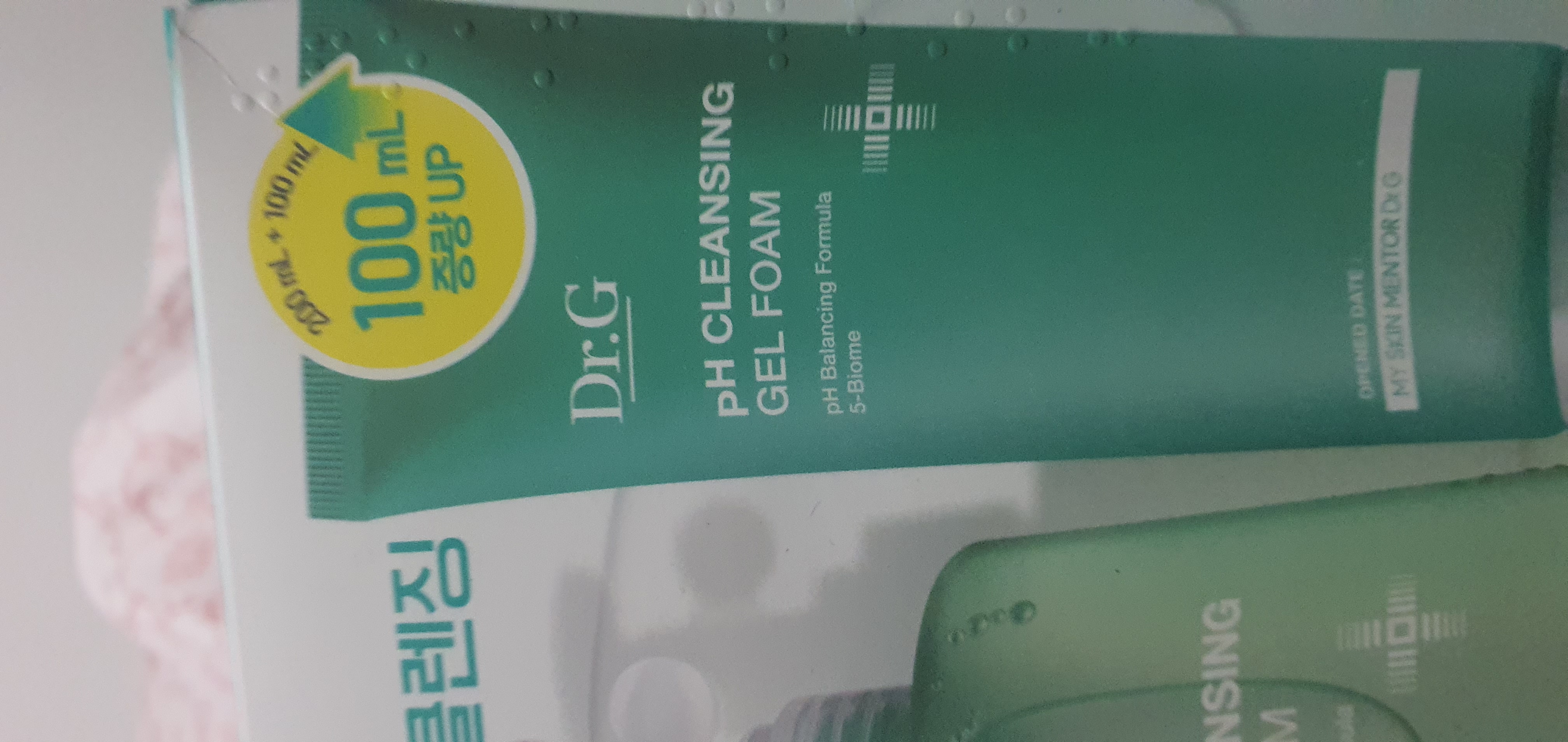 Dr.G 弱酸性クレンジングジェルフォーム企画(200ml+100ml)(NEW