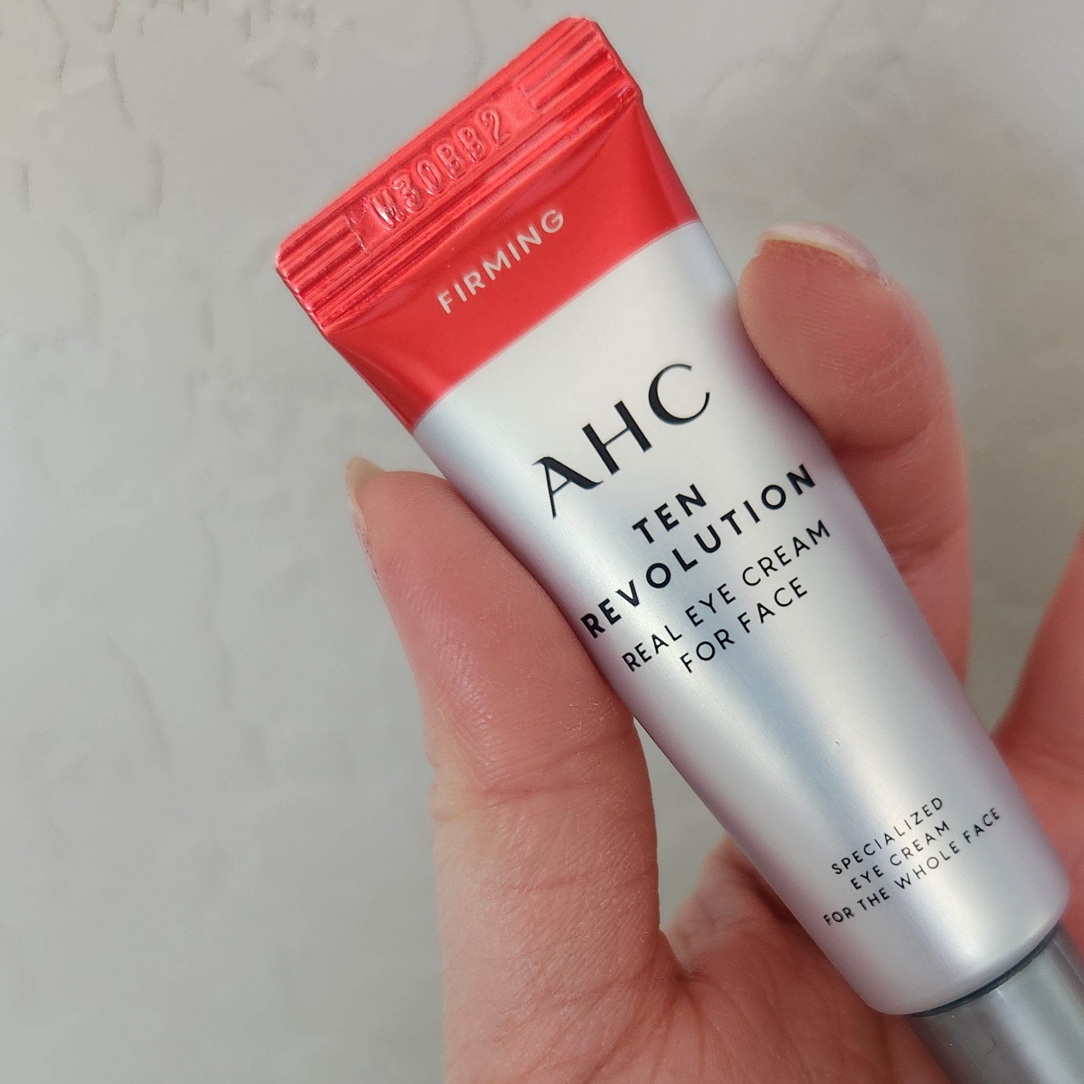 AHC テンレボリューションリアルアイクリームフォーフェイススペシャル