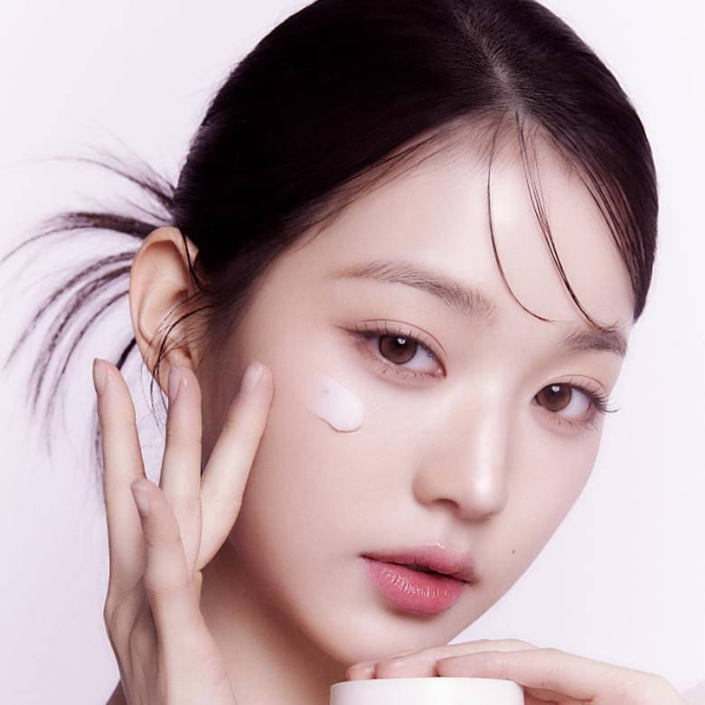 INNISFREE Collagen Green Tea Ceramide Bounce Cream 50mL | OLIVE